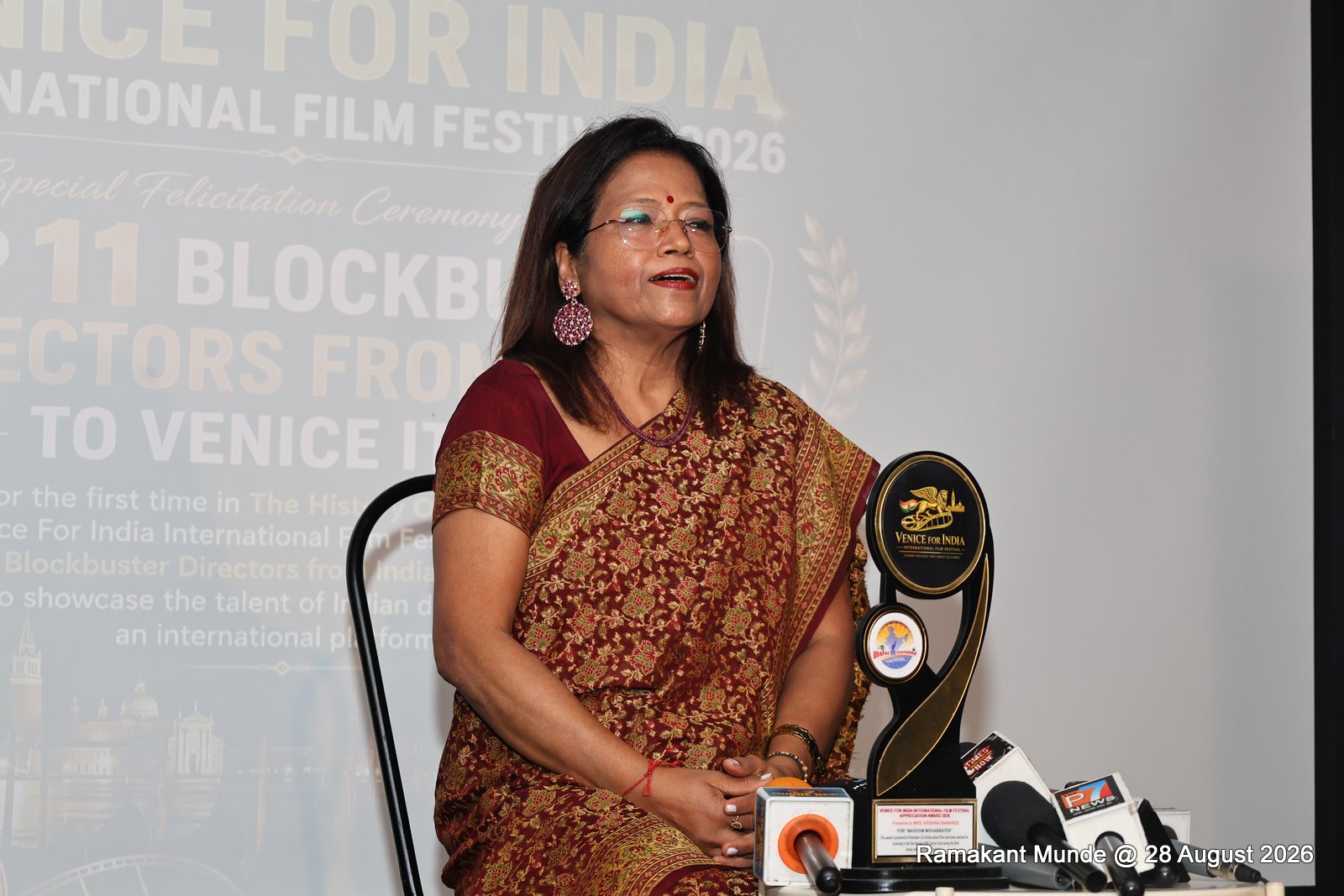 Krishna Sainanee addressing the media at Venice for India Felicitation